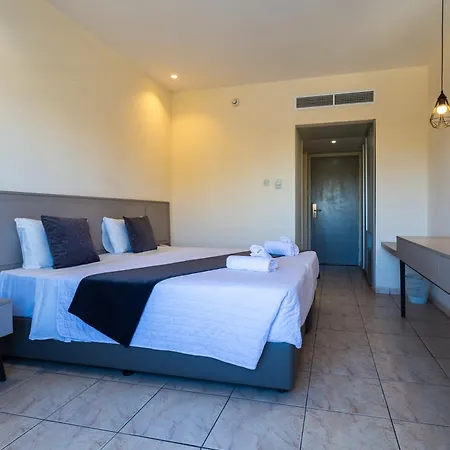Hotel Piere - Anne Ajia Napa