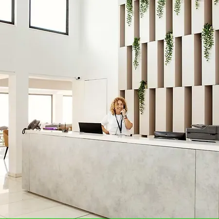 Piere - Anne Hotel Ajia Napa